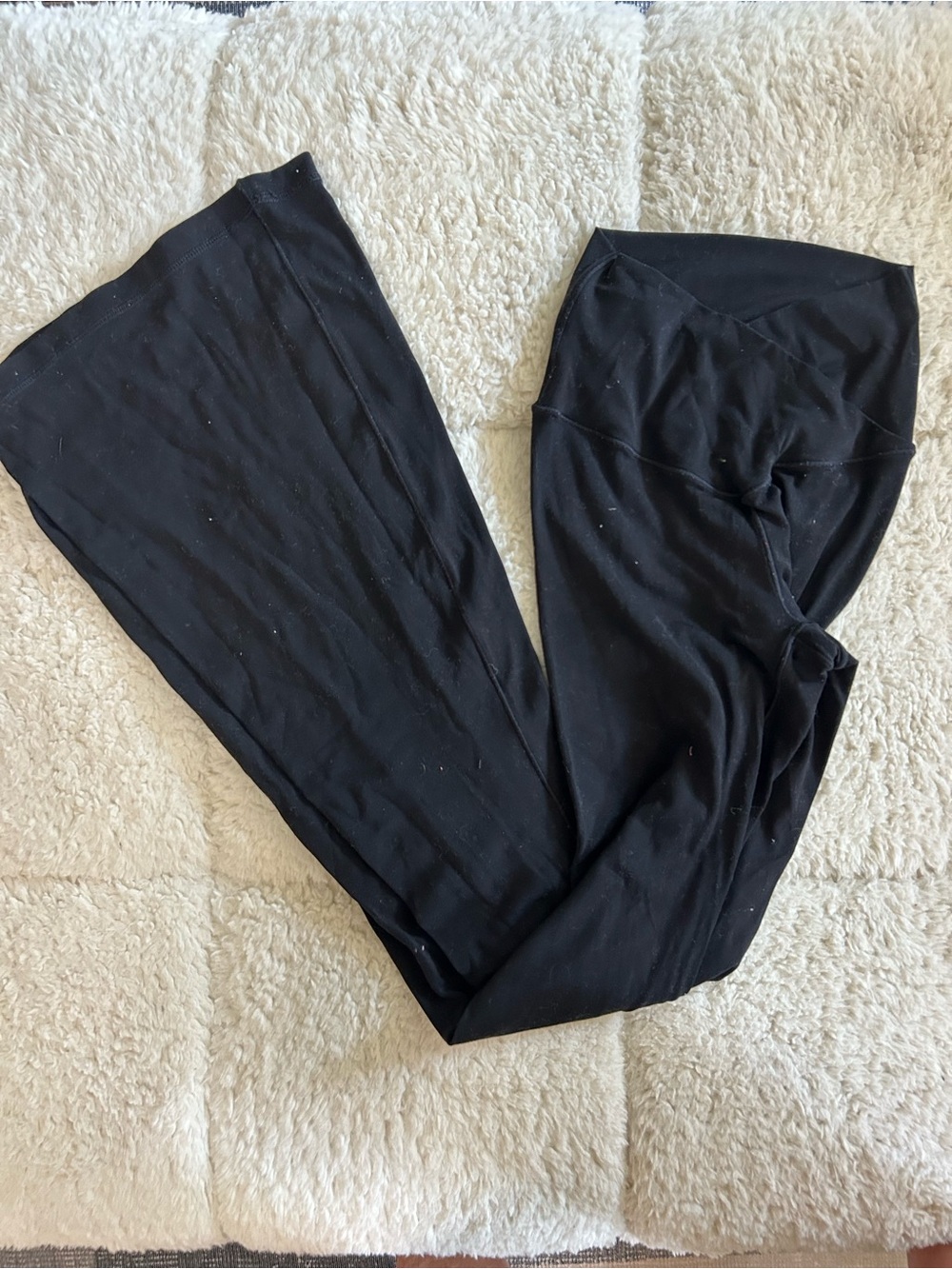 Women’s Aerie Offline Crossover Flare Pants in XS